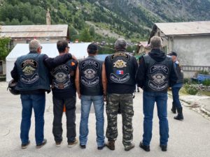 2023-07-15 Alpe d'Huez 5 du Perpignan 66 Chapter France de dos