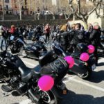 toutes en moto ballons roses pour APEX